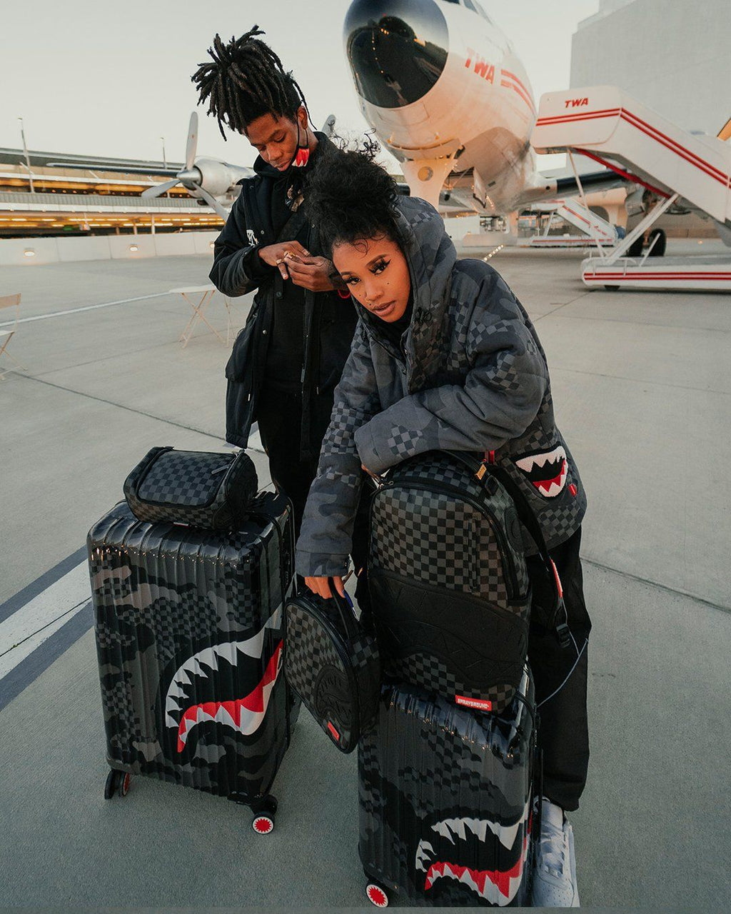 3AM SHARKNAUTICS 2 PC LUGGAGE SET