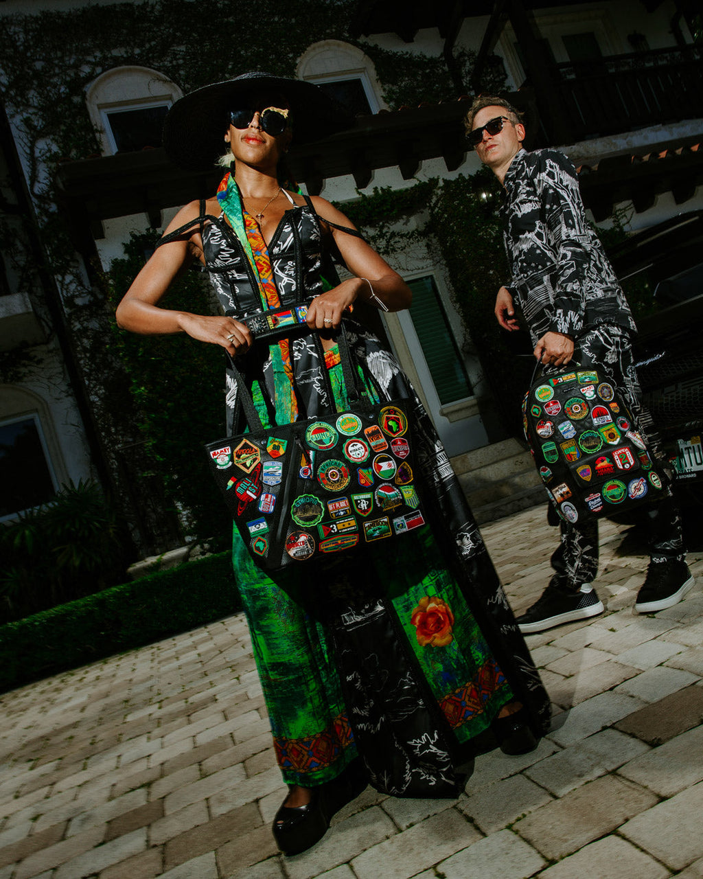 A.I. THE 54 (PATCHES OF AFRICA) CARGO TOTE